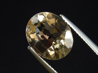 Topaz 5,11 Ct. bright brown natural color oval