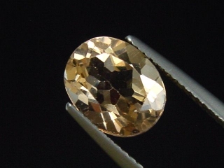 Topaz 3,44 Ct. bright brown natural color oval