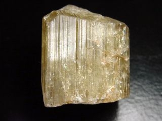 Scapolite big crystal 42 mm - Gairo, Tanzania