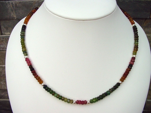 Turmalinkette 115,90 Ct. bunte Turmalin Kette facettiert mit Silber 49 cm