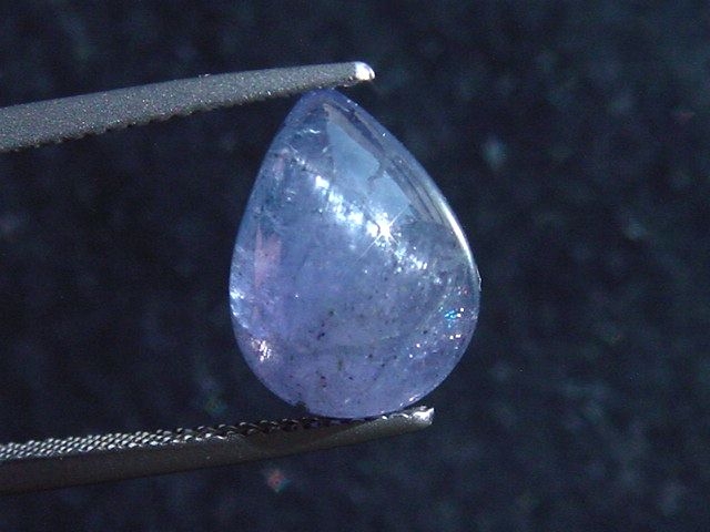 Tanzanite cat's eye 5,89 Ct. rare - Merelani, Tanzania