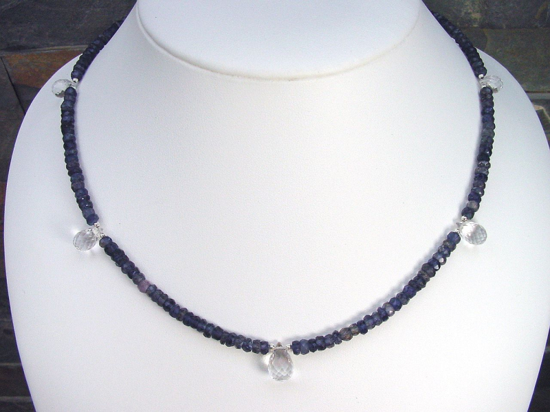 Iolitkette mit Bergkristall 86,30 Ct. fein facettierte Iolit Kette blauviolett 47,5 - 50,5 cm