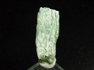 Kyanit / Disthen - 25 mm grüner Kristall - Tansania