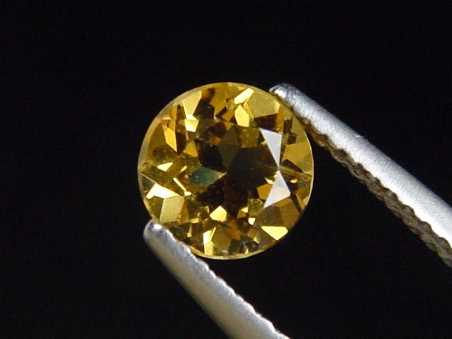 Goldberyll / goldener Edelberyll 0,85 Ct. Rund 6 mm Brasilien