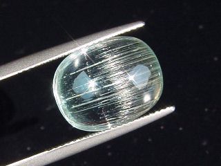 Aquamarin Katzenauge 7,09 Ct. - Oval Cabochon Brasilien