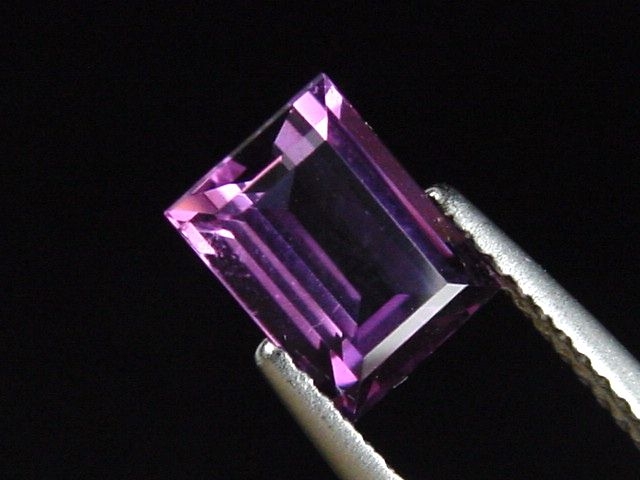 Amethyst 1,42 Ct. Baguette 7,5 x 5,5 mm Brasilien