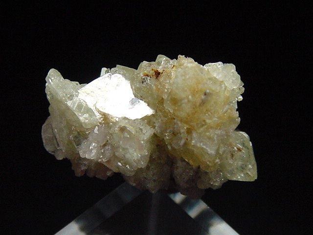 Brazilianite specimen 18 mm - Minas Gerais, Brazil
