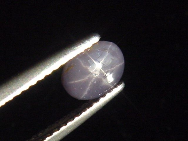 Sternspinell 1,23 Ct. selten Oval Cabochon Sri Lanka
