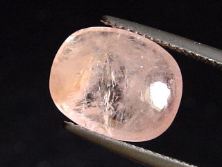 Morganite 4,68 Ct. cushion cabochon 12 x 10 mm Brazil