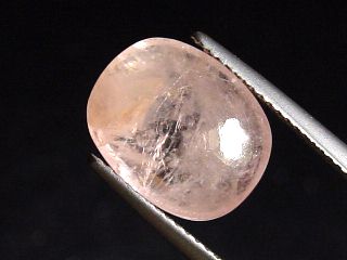 Morganite 4,68 Ct. cushion cabochon 12 x 10 mm Brazil
