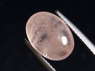 Morganit 5,28 Ct. Oval Cabochon 12 x 9 mm Brasilien