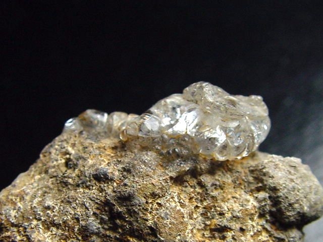 Hyalit / Glasopal Stufe 39 mm - Valec, Tschechien