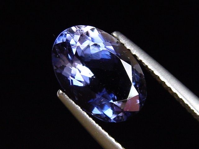 Iolite / Cordierite 2,57 Ct. top color oval - India