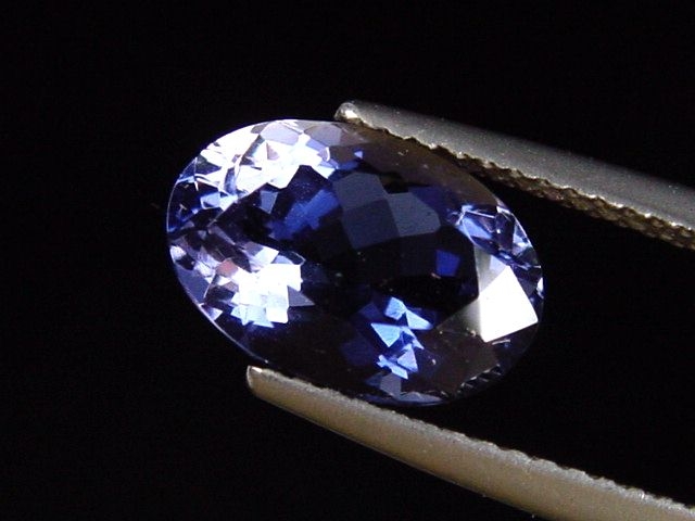 Iolite / Cordierite 2,57 Ct. top color oval - India