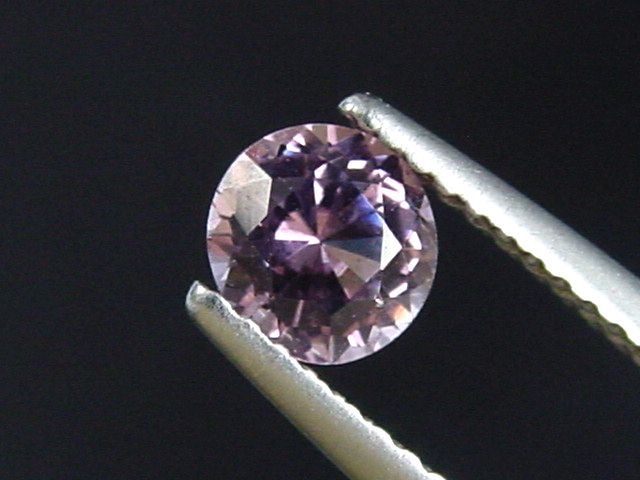 Spinell 0,63 Ct. Oval 5,5 x 5 mm Sri Lanka