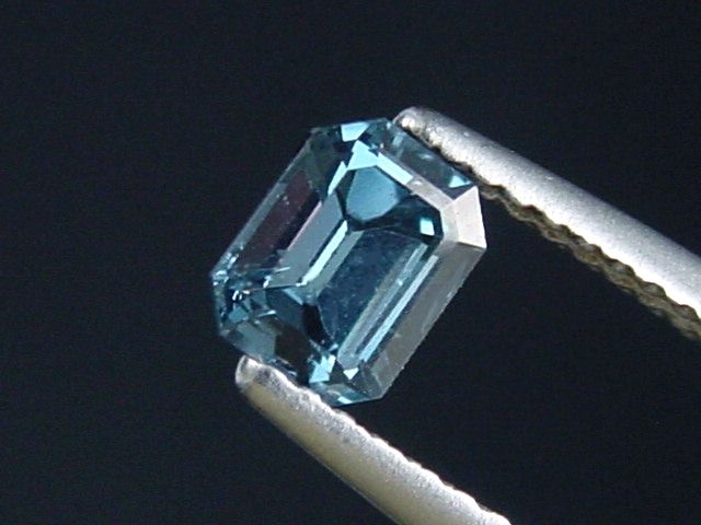 Blue Spinel 0,85 Ct. octagon Sri Lanka