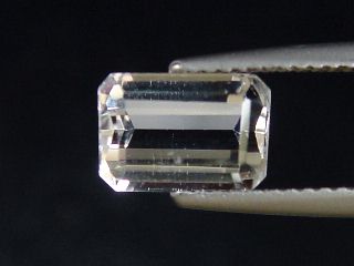 Petalite 1,72 Ct. fine octagon - Minas Gerais, Brazil