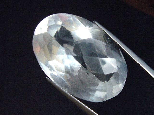 Clear Quartz 53,60 Ct. oval cut