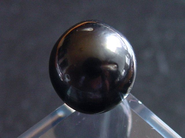 Black Tahitian Pearl 12 mm loose undrilled - French Polynesia