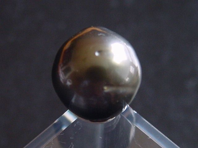 Black Tahitian Pearl 12 mm loose undrilled - French Polynesia