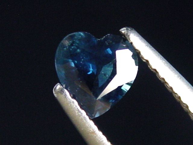 Blue Sapphire 0,68 Ct. heart Australia