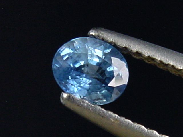 Blauer Saphir 0,46 Ct. Oval 5 x 4 mm Australien