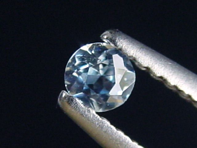 Benitoit 0,17 Ct. Rund geschliffen - San Benito Co., Kalifornien, USA