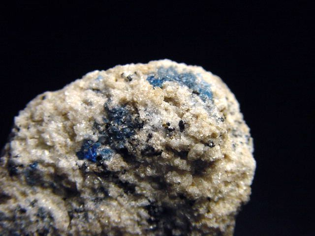 Hauyn / Hauynit reiche Stufe 35 mm - Laacher See, Eifel, Deutschland