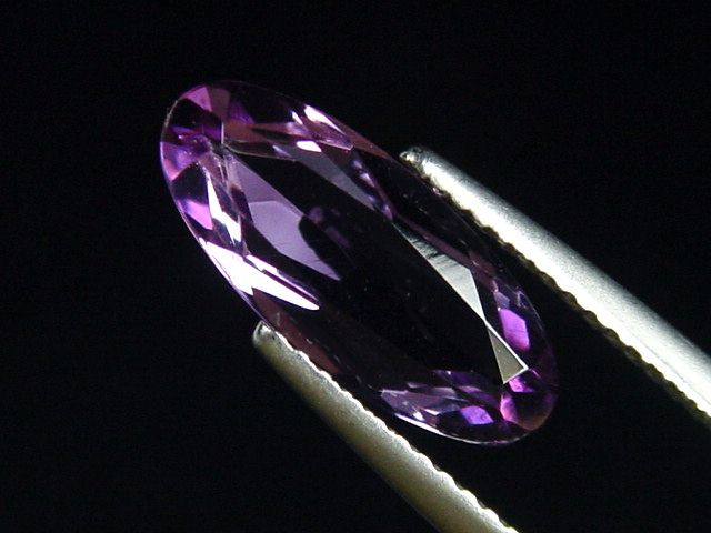 Amethyst 2,19 Ct. Oval 14 x 6 mm Brasilien