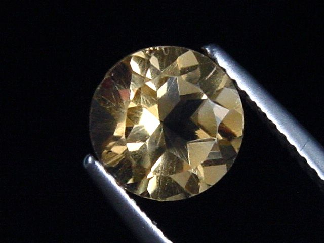 Citrin 1,95 Ct. Rund 8 mm Brasilien
