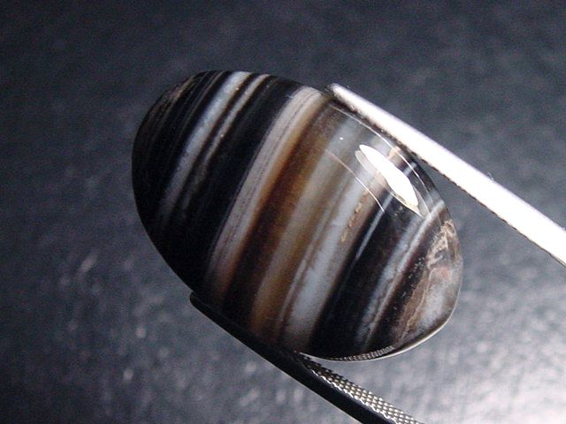 Achat 20,00 Ct. gebändert - Oval Cabochon Brasilien