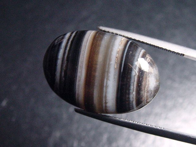 Achat 20,00 Ct. gebändert - Oval Cabochon Brasilien