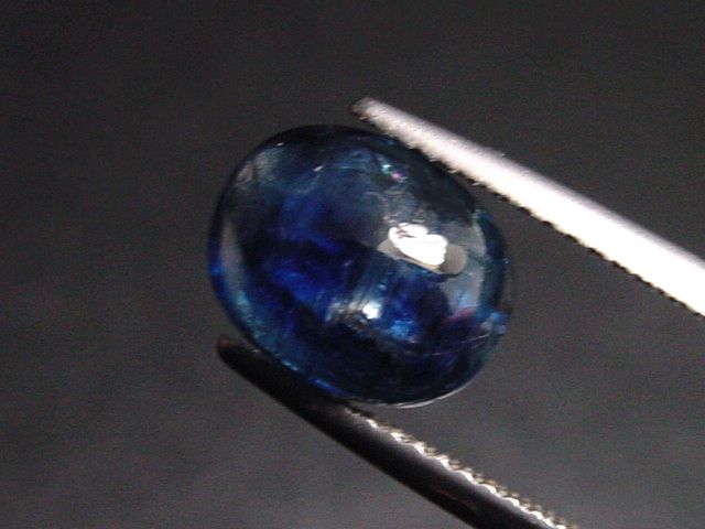 Kyanite / Disthen 4,34 Ct. oval cabochon Brazil