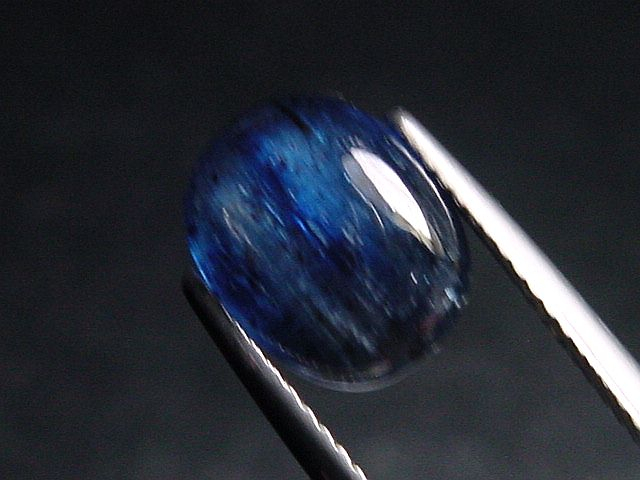 Kyanit / Disthen 3,85 Ct. Oval Cabochon Brasilien