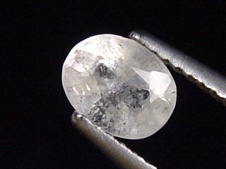 Pollucite 0,81 Ct. oval rare - Skardu, Pakistan