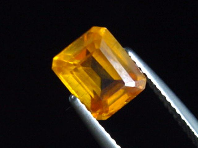 Zincite 3,92 Ct. octagon faceted Poland