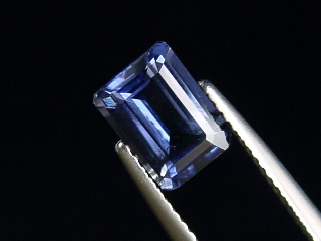 Iolite / Cordierite 1,70 Ct. fine color faceted