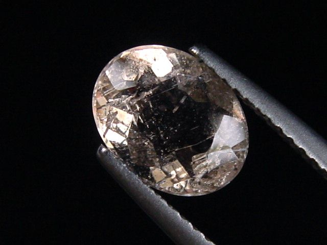 Petalite 1,51 Ct. oval - Minas Gerais, Brazil