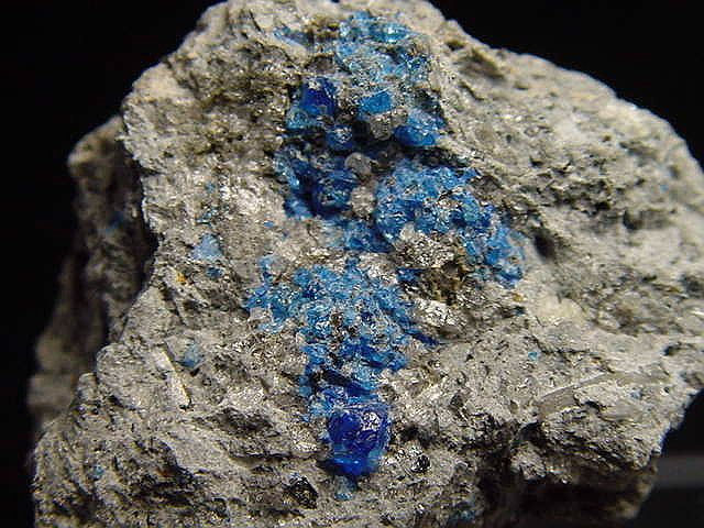 Hauyn / Hauynit Stufe 31 mm Schleifqualität - Laacher See, Eifel, Deutschland