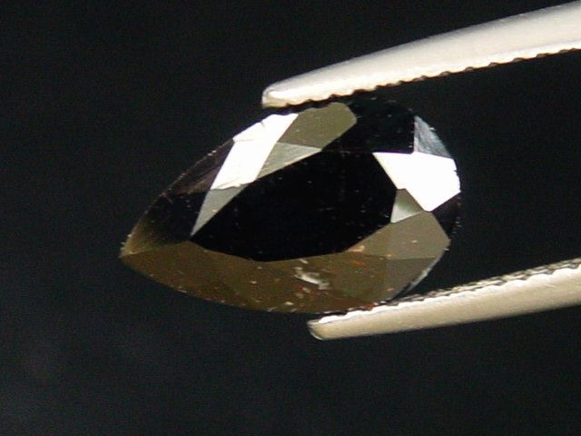 Neptunite 2,95 Ct. facet cut - San Benito Co., California, USA