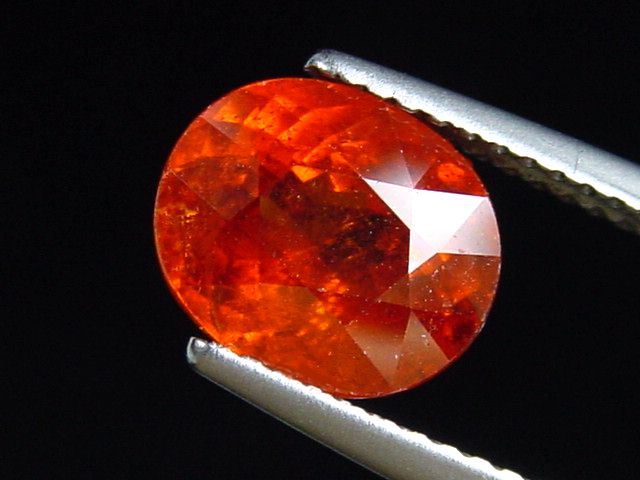 Spessartit Granat 3,95 Ct. Oval 9 x 8 mm Tansania