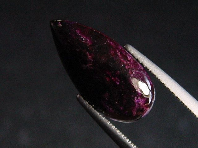 Sugilit 4,75 Ct. Tropfen Cabochon - Wessels mine, Kuruman, Südafrika
