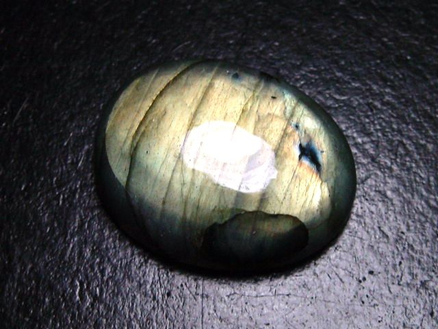 Labradorit 38,58 Ct. Oval Cabochon 27 x 21 mm Australien