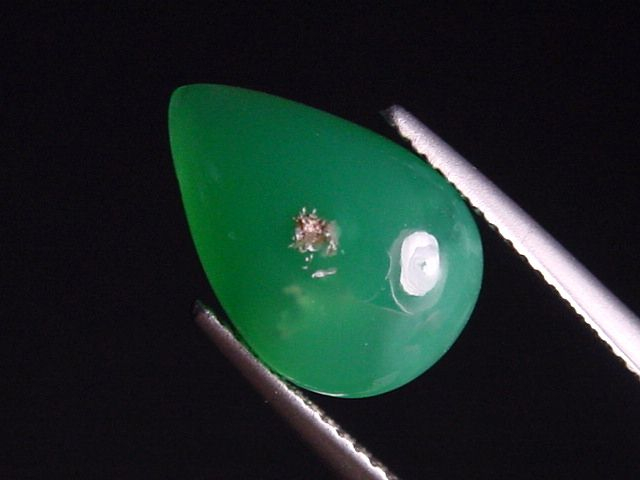 Chrysoprase 5,20 Ct. pear cabochon Brazil