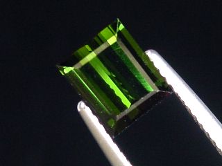 Verdelith / grüner Turmalin 1,56 Ct. Baguette 7 x 5,5 mm Brasilien