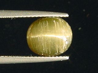 Tourmaline Catseye 4,52 Ct. - oval cabochon - Brazil