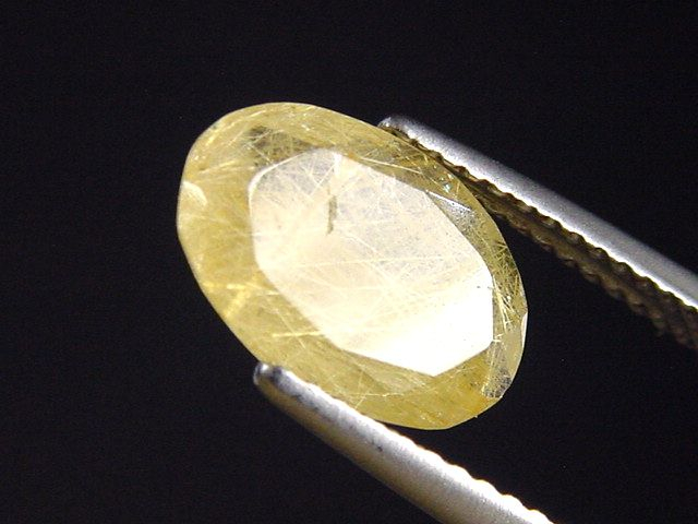Rutile Quartz 1,83 Ct. faceted Brazil B-quality