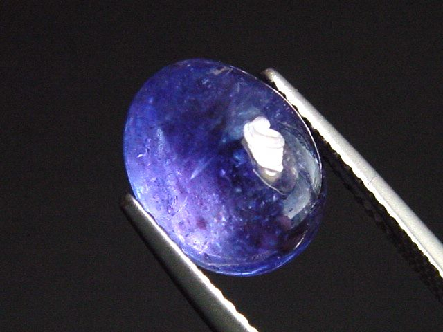 Tanzanite 5,17 Ct. finest color oval cabochon