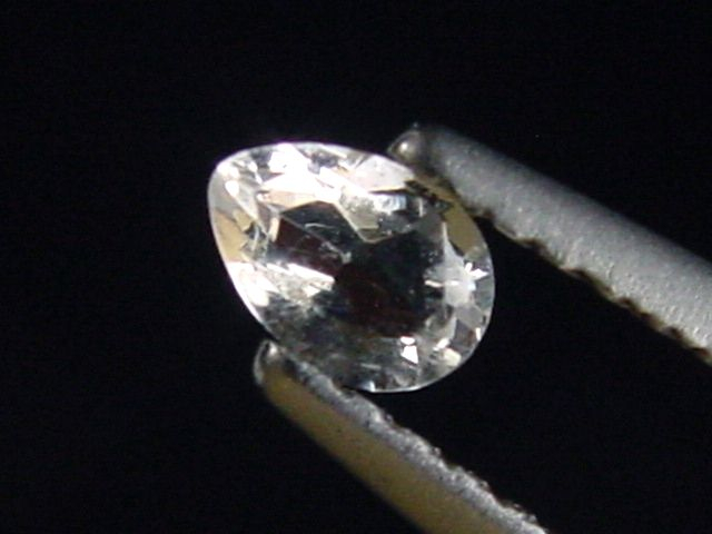 Analcime 0,13 Ct. 4,5 mm pear faceted - Victoria, Australia