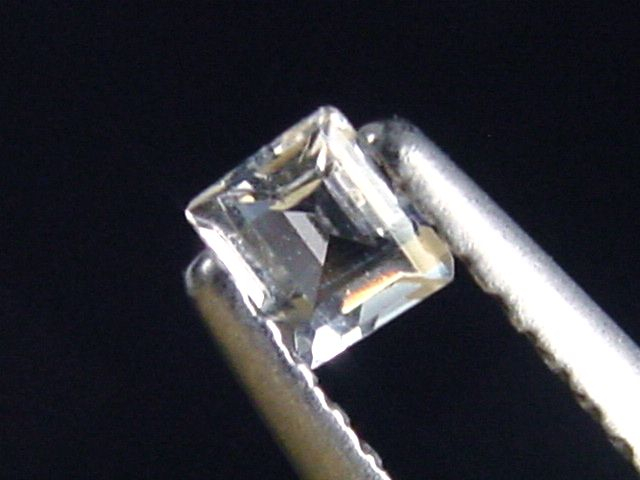Analcim 0,14 Ct. 3,5 mm Baguette geschliffen - Victoria, Australien